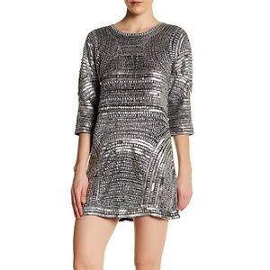Parker Beaded Shift Dress 3/4 sleeve 10 Lg
Reposh, never wore.Not for big boobs